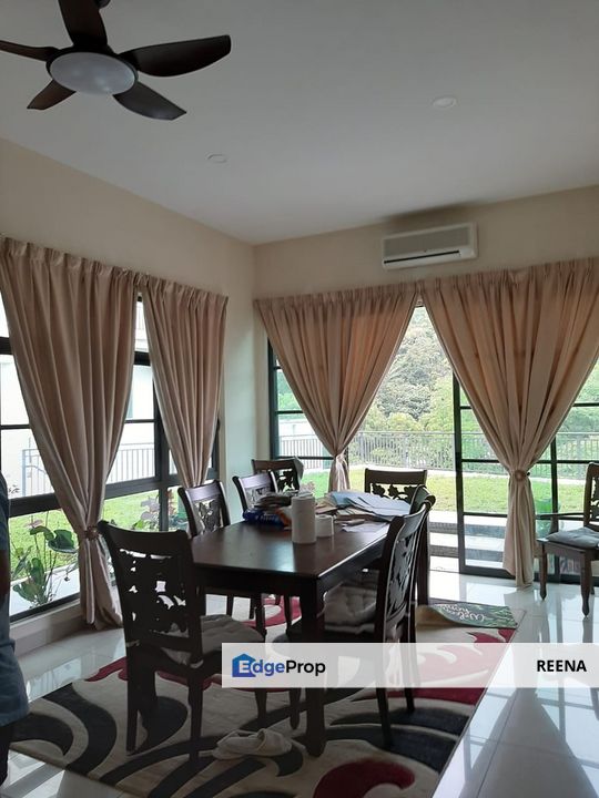Beath taking Bungalow in  the midts of Selayang Cool Breeze.  - Stretegic Location - Tight Security  - Excessive Green Space - Special Slope Land, Selangor, Selayang