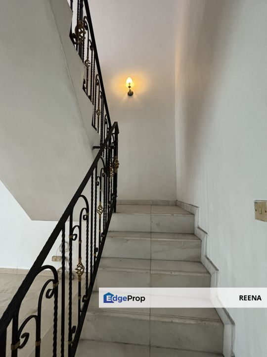 Good Classic Double Storey Landed House in Taman Kaya, Jalan Ipoh near Lai Chee School and Chung Hwa High School , walkable to Jalan Ipoh MRT , Kuala Lumpur, Jalan Ipoh