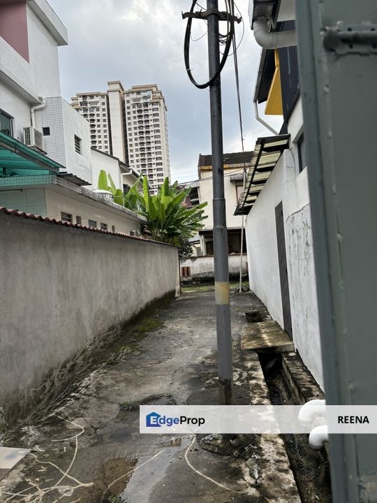 Good Classic Double Storey Landed House in Taman Kaya, Jalan Ipoh near Lai Chee School and Chung Hwa High School , walkable to Jalan Ipoh MRT , Kuala Lumpur, Jalan Ipoh