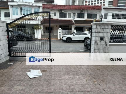 Old Fashioned Double Storey Landed House in Taman Kaya, Jalan Ipoh near Lai Chee School and Chung Hwa High School , walkable to Jalan Ipoh MRT , Kuala Lumpur, Jalan Ipoh