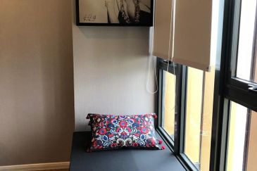 EXSIM | Ceylonz Suites