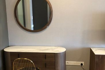 EXSIM | Ceylonz Suites