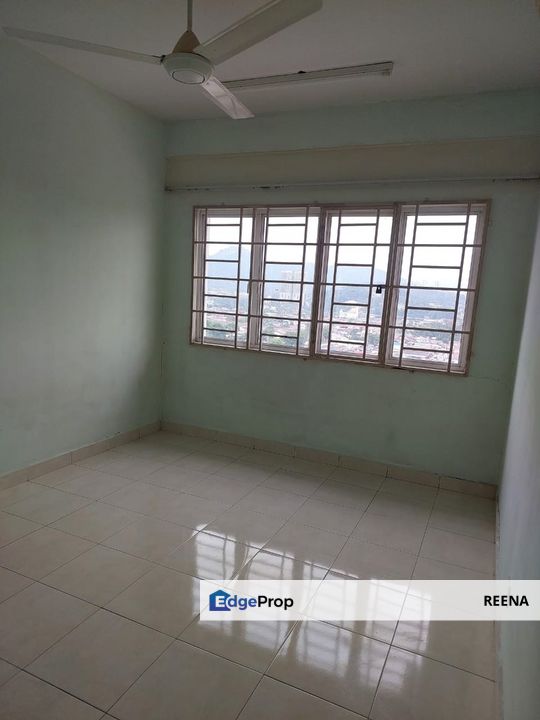 Banjaria Court Batu Caves. Near Gombak & Selayang ,2 Bedroom Apartment , Partly Renovated. , Selangor, Batu Caves 