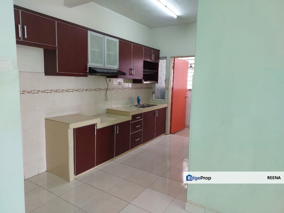 Banjaria Court Batu Caves. Near Gombak & Selayang ,2 Bedroom Apartment , Partly Renovated. , Selangor, Batu Caves 
