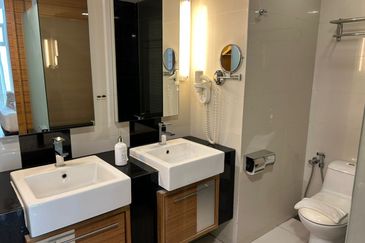 Dua Sentral Residential Tower