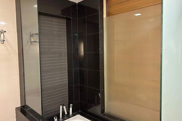 Dua Sentral Residential Tower