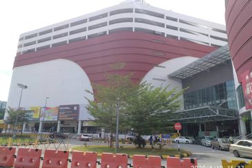 GM Klang Wholesale City