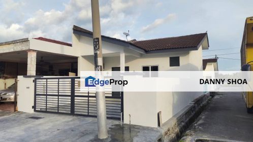 End Lot , Single Storey Terrace House , Taman Sri Anggerik  , Negeri Sembilan, Rantau