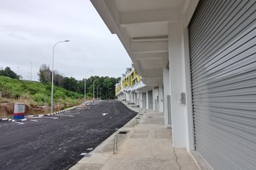 SENAWANG INDUSTRIAL PARK , LINK FACTORY