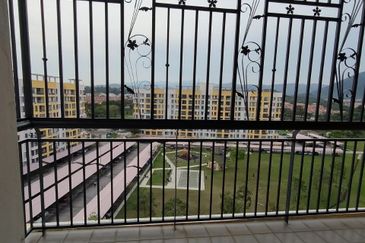 GARDEN VILLA APARTMENT (LAMAN VILLA)