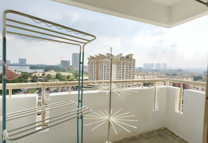 Vista Millennium Condominiums