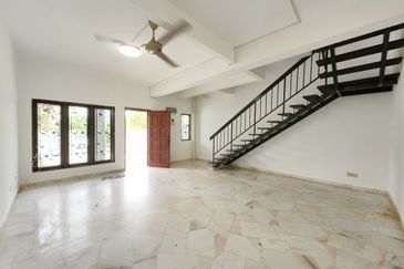 Taman Saujana Puchong