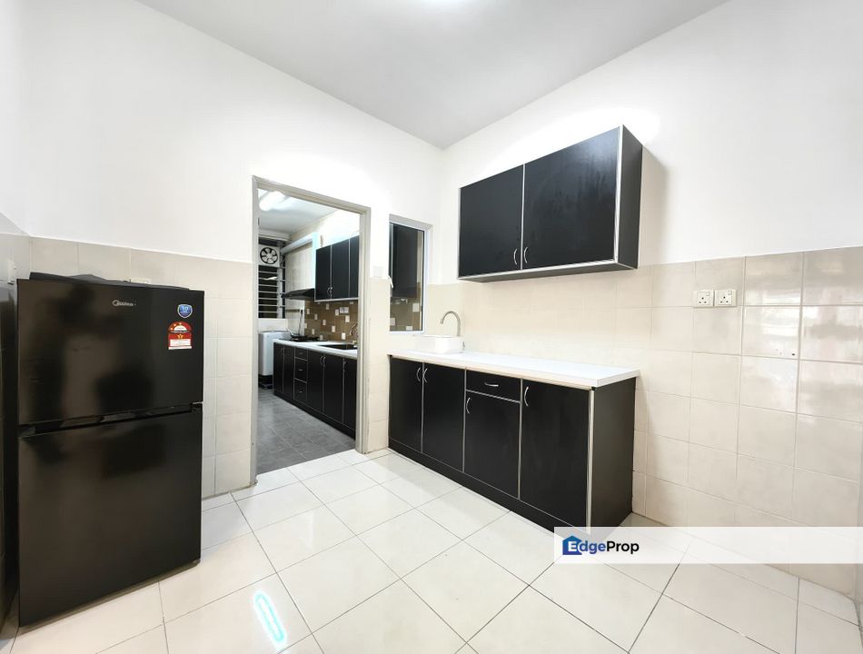 Koi Kinrara Suites, Puchong Reno Fully Furnish Balcony 1153sf 3R2B Condo Puchong Jaya Sunway IOI Mall Puchong, Selangor, Puchong