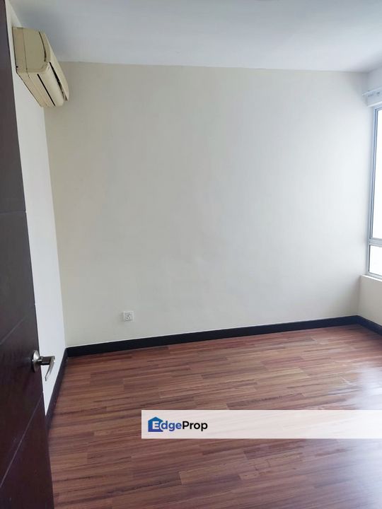 1221sf Pool View with Balcony Zen Residence For Sale, Batu 14 Puchong , Selangor, Puchong