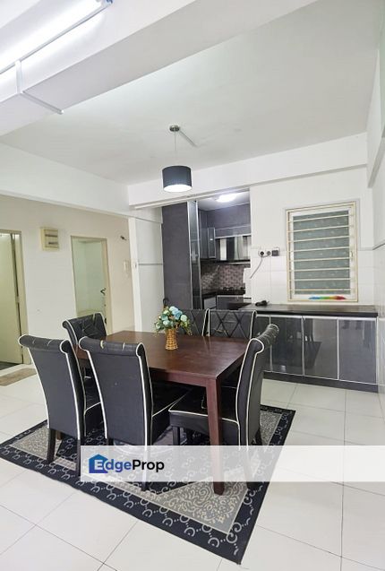 CHEAP Casa Tropika Condo Batu 14 Puchong Near Bandar Puteri Puchong, Selangor, Puchong