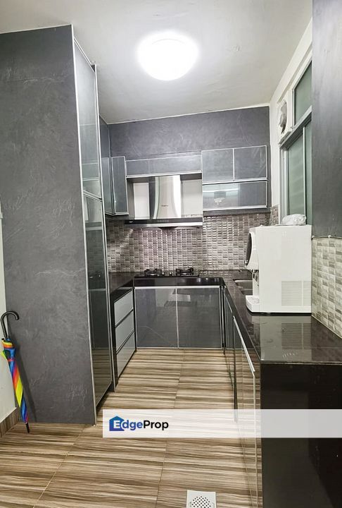 CHEAP Casa Tropika Condo Batu 14 Puchong Near Bandar Puteri Puchong, Selangor, Puchong
