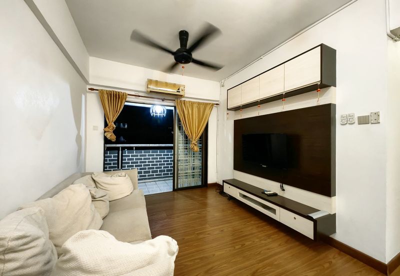 Vista Millennium Condominiums