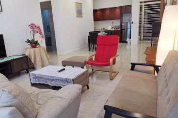 Corner Full Furnish Le Pavillion Condo For Sale, Bandar Puteri Puchong