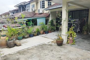 Jalan Saujana Puchong 10/1