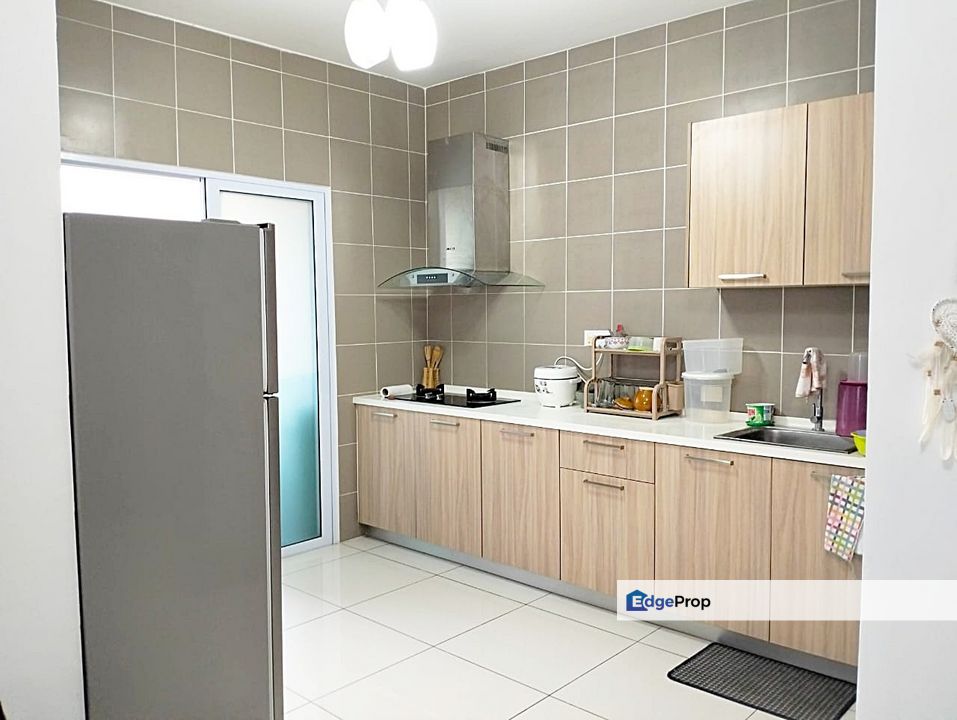 CHEAP Aurora Residence For Sale, Near LRT Station Taman Puchong Prima, Selangor, Puchong