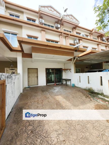 Taman Tasik Prima, Puchong 2.5 Storey Terrace House For Sale, Lake Vista , Selangor, Puchong