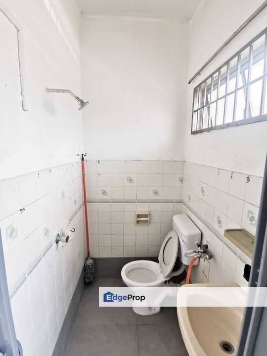 Bandar Puchong Jaya, Puchong Double Storey Terrace House For Sale, Jalan Belatok , Selangor, Puchong