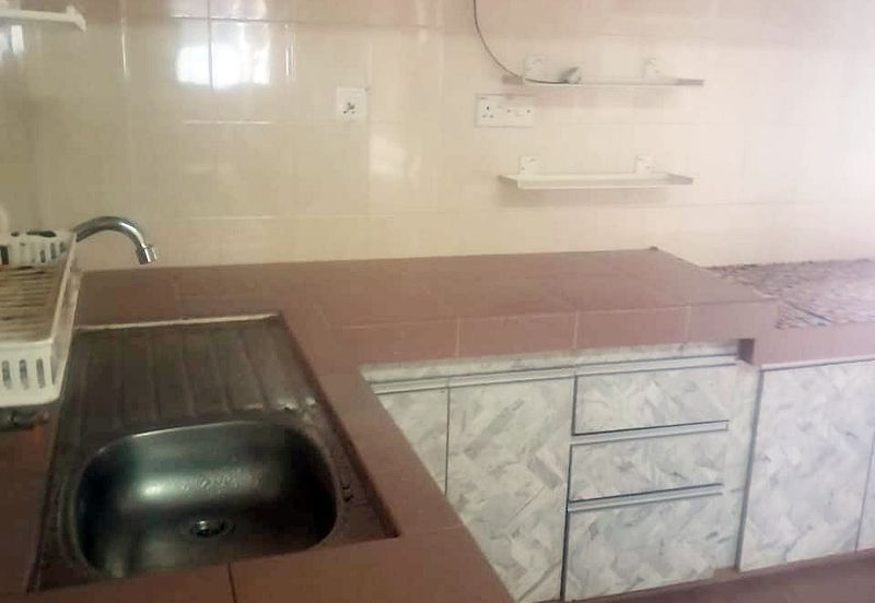 Jalan Taman Kinrara 1/8