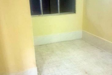 Jalan Taman Kinrara 1/8