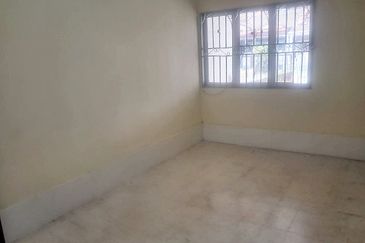 Jalan Taman Kinrara 1/8