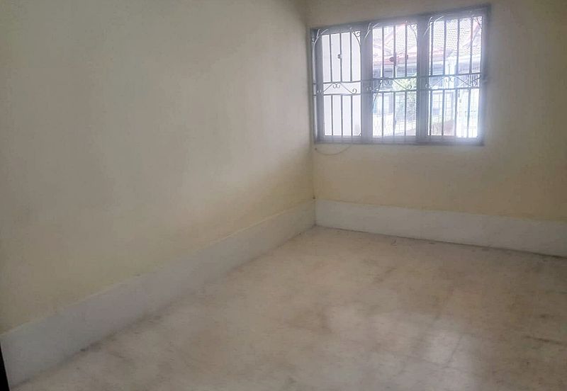 Jalan Taman Kinrara 1/8