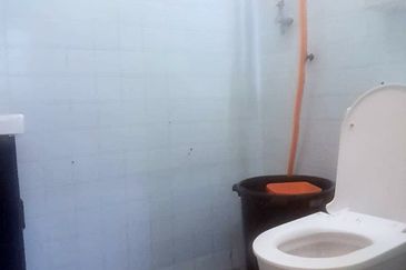 Jalan Taman Kinrara 1/8