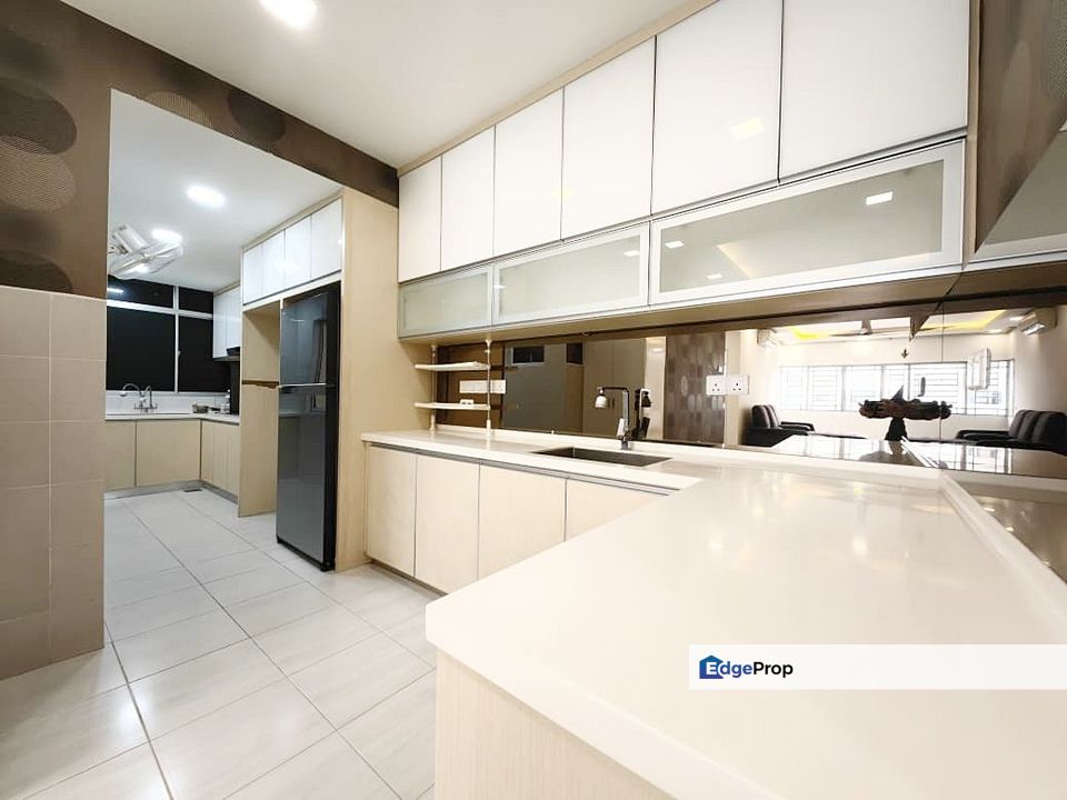 Reno Koi Kinrara Condo For Rent 2 Car Park Puchong Jaya Kinrara Sunway, Selangor, Puchong