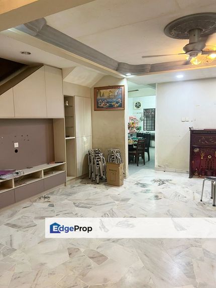 Taman Desa Serdang, Seri Kembangan Extended Double Storey Terrace House For Sale, Selangor, Seri Kembangan