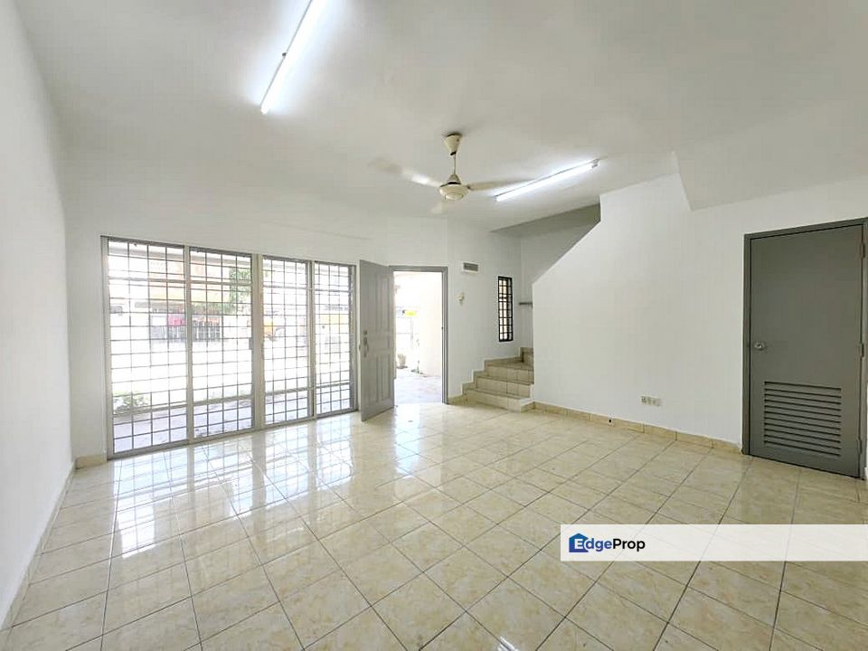 Taman Putra Prima, Puchong PP3 20'x70' Double Storey Terrace House For Sale, Selangor, Puchong
