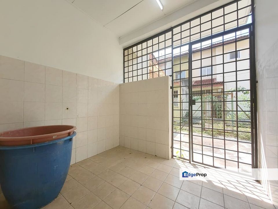 Taman Putra Prima, Puchong PP3 20'x70' Double Storey Terrace House For Sale, Selangor, Puchong