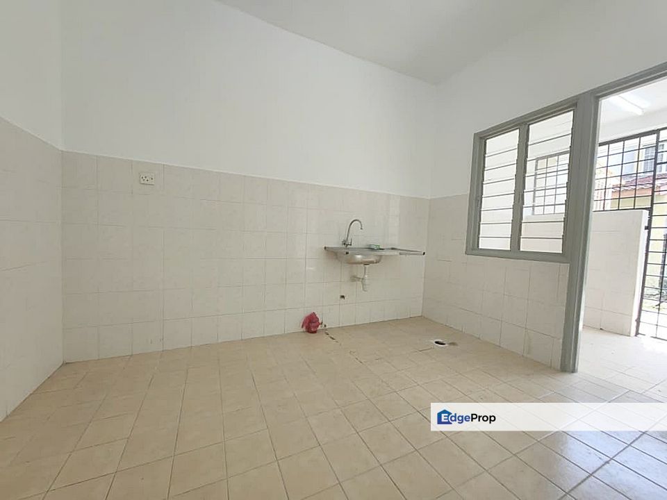 Taman Putra Prima, Puchong PP3 20'x70' Double Storey Terrace House For Sale, Selangor, Puchong