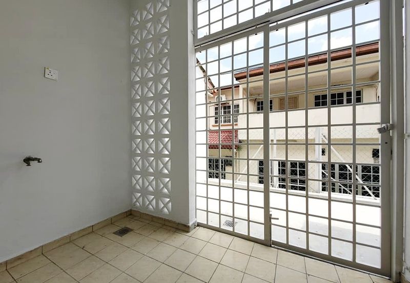 Jalan Bandar Kinrara 5B/4A1