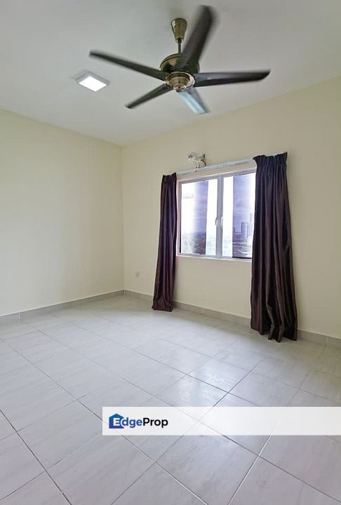 Koi Kinrara Suites, Puchong With Balcony 2 Car Park Condo For Rent, IOI Puchong Jaya, Selangor, Puchong