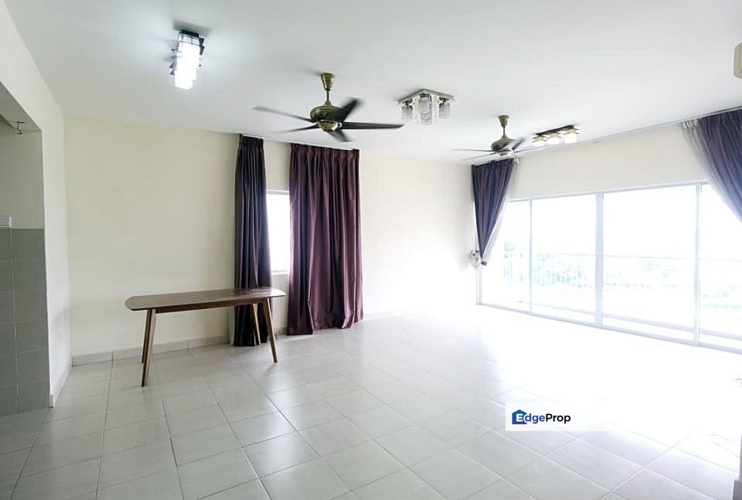 Koi Kinrara Suites, Puchong With Balcony 2 Car Park Condo For Rent, IOI Puchong Jaya, Selangor, Puchong