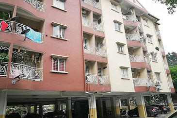 Teratai Mewah Condominium