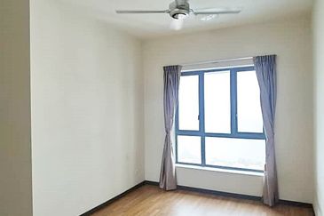 Nautica Lake Suites @ Sunway South Quay