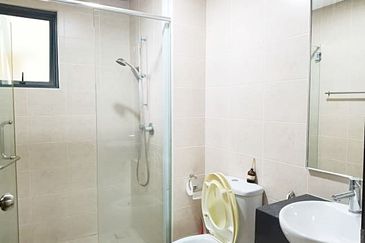 Nautica Lake Suites @ Sunway South Quay