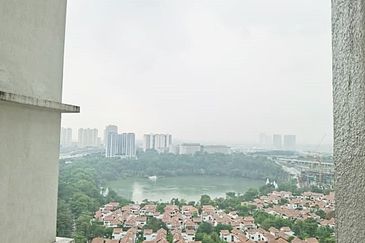 Nautica Lake Suites @ Sunway South Quay