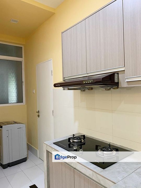 Skypod Residences, Puchong Full Furnish Condo For Rent Puchong Jaya IOI LRT Setiawalk, Selangor, Puchong