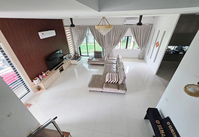 Bandar Kinrara 8