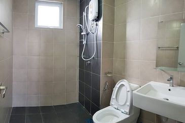 Aurora Residence @ Lake Side City