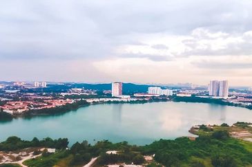 Aurora Residence @ Lake Side City