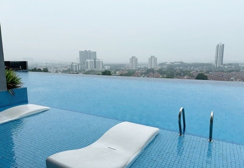 Freehold Brand New Amani Residences 883sqft 3R2B Condo Bandar Puteri Puchong Hartamas Puchong