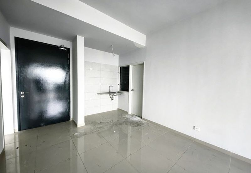 Freehold Brand New Amani Residences 883sqft 3R2B Condo Bandar Puteri Puchong Hartamas Puchong