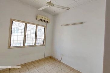 Jalan Bandar Kinrara 5B/1